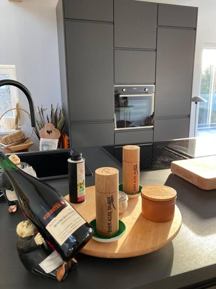Neues Penthouse-Loft Mit Konuskarte Fuer Gratis Oepnv Apartamento Ehrenkirchen Exterior foto