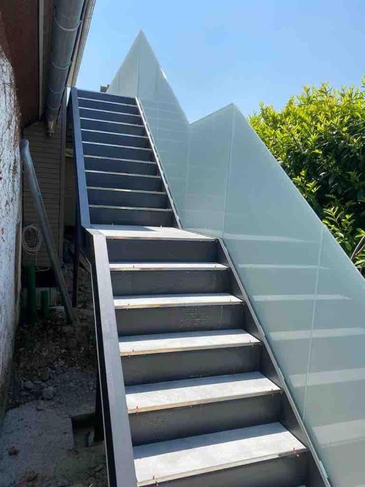 Neues Penthouse-Loft Mit Konuskarte Fuer Gratis Oepnv Apartamento Ehrenkirchen Exterior foto