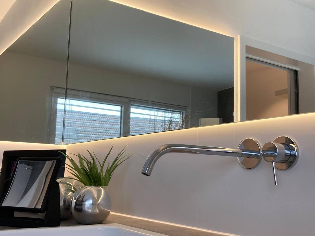 Neues Penthouse-Loft Mit Konuskarte Fuer Gratis Oepnv Apartamento Ehrenkirchen Exterior foto