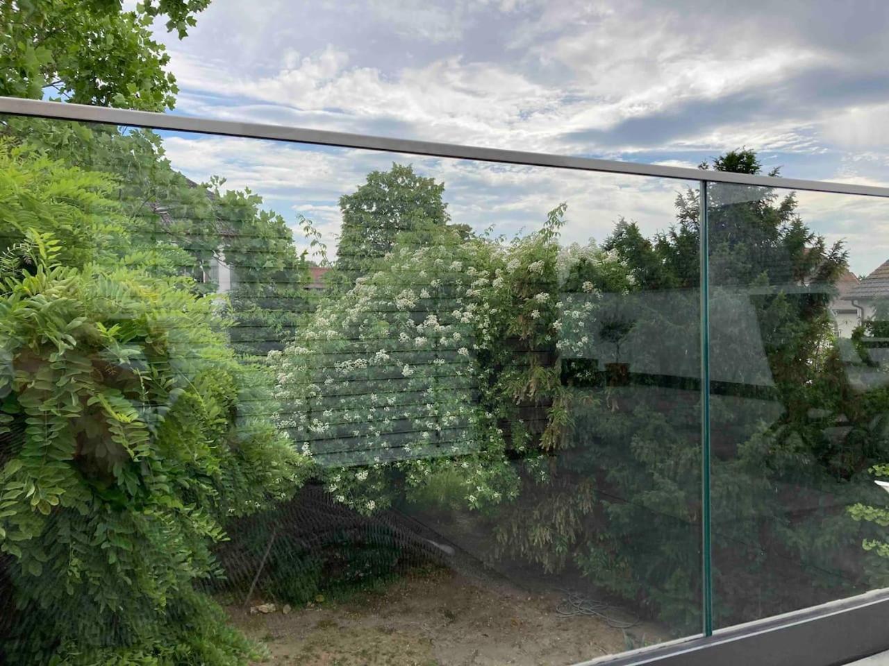 Neues Penthouse-Loft Mit Konuskarte Fuer Gratis Oepnv Apartamento Ehrenkirchen Exterior foto